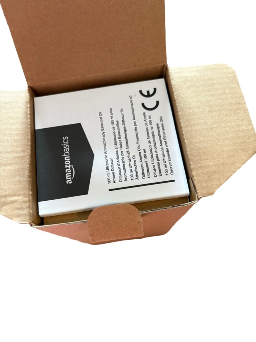 AmazonBasics Essential Oil Diffuser 100ml Ultrasonic 7 Color NIB - Picture 3 of 4